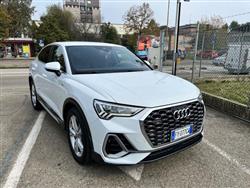 AUDI Q3 SPORTBACK SPB 40 TDI quattro S tronic S line edition