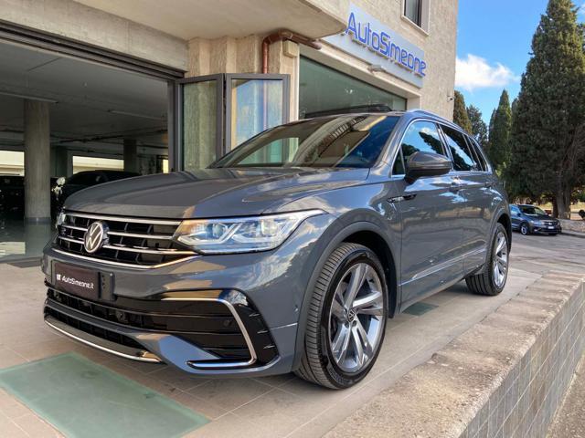 VOLKSWAGEN TIGUAN 2.0 TDI 150 CV SCR DSG R-Line TETTO APR/PAN