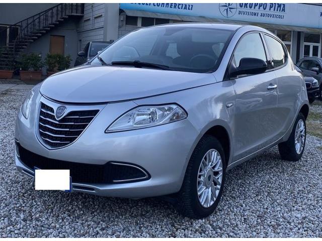 LANCIA YPSILON 0.9 TwinAir 85 CV 5 porte Metano Ecochic Elefantin