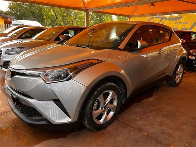 TOYOTA C-HR 1.8 Hybrid E-CVT Business