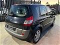 RENAULT SCENIC 2.0 16V dCi Luxe