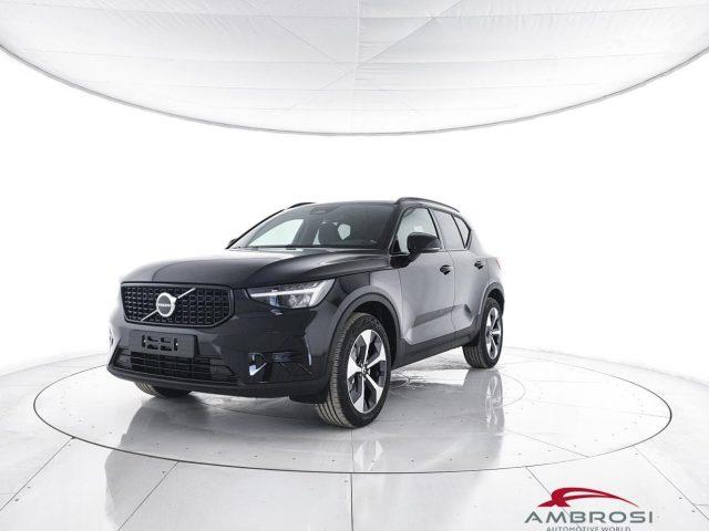 VOLVO XC40 B3 Mild hybrid Benzina Plus Dark