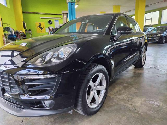 PORSCHE MACAN 2.0 252 CV GANCIO TRAINO