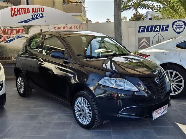 LANCIA Ypsilon 0.9 T.Air 85 CV 5 porte Metano Ecochic Silver