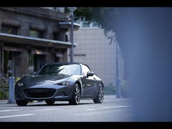 MAZDA MX-5 2.0L Skyactiv-G Exclusive-Line