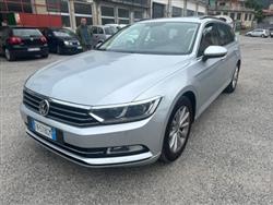 VOLKSWAGEN PASSAT 1.6 TDI SCR DSG Business BMT