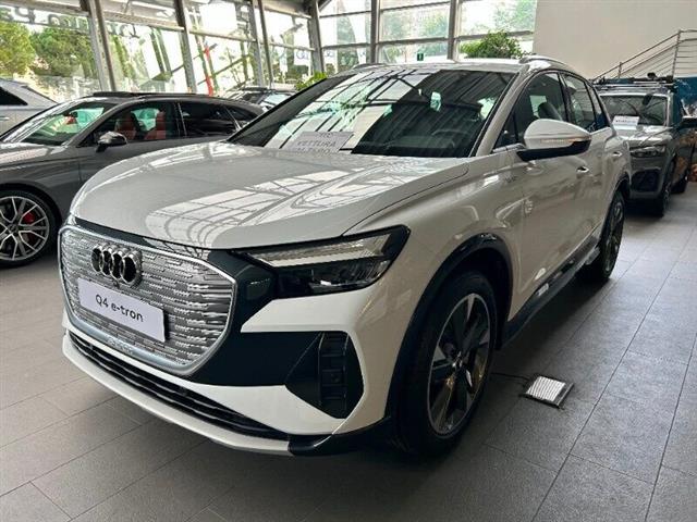 AUDI Q4 e-TRON Q4 40 e-tron Business Advanced