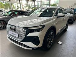 AUDI Q4 e-TRON Q4 40 e-tron Business Advanced