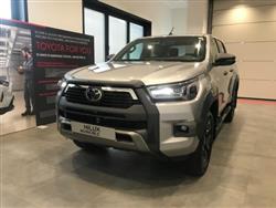 TOYOTA HILUX 2.8 D A/T 4WD 4 porte Double Cab Invincible