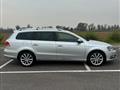 VOLKSWAGEN PASSAT 2.0 TDI Highline BlueM. Tech.