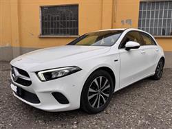 MERCEDES CLASSE A SEDAN PLUG-IN HYBRID BLACH FRIDAY!!!!!!!!SPORT AUYOMATICA EQ-Power 4p.