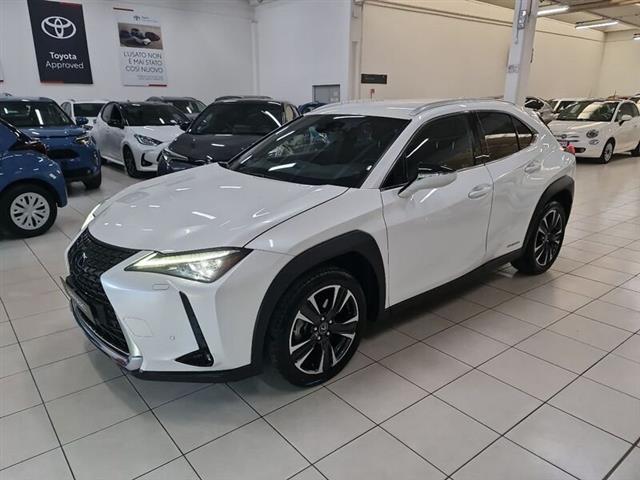 LEXUS UX Hybrid Luxury