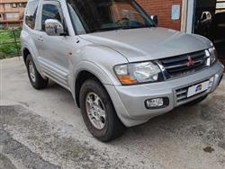 MITSUBISHI PAJERO 3.2 16V DI-D 3p. GLX