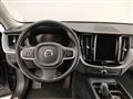 VOLVO XC60 2.0 b4 Momentum Pro awd auto